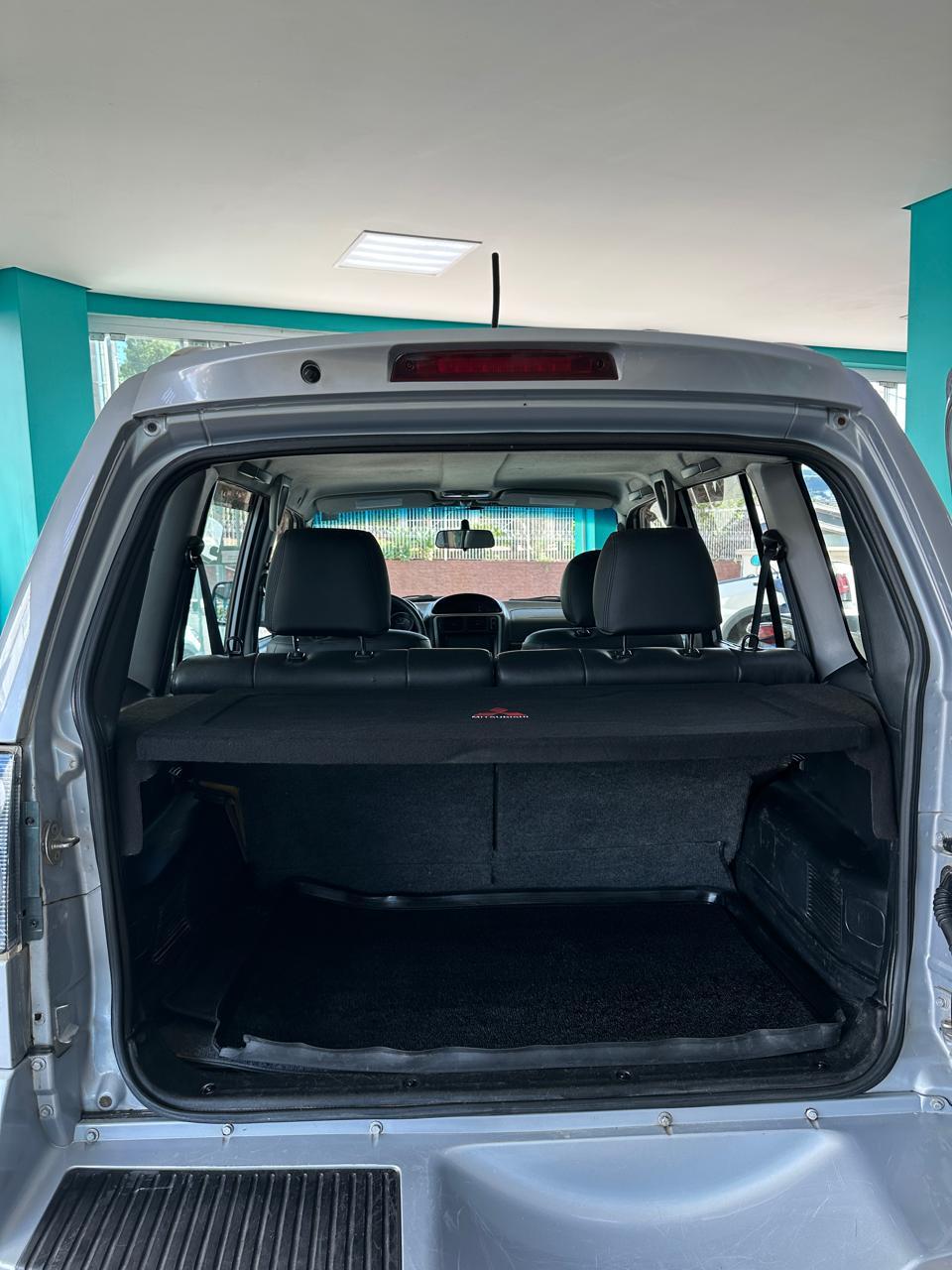 MITSUBISHI PAJERO TR4