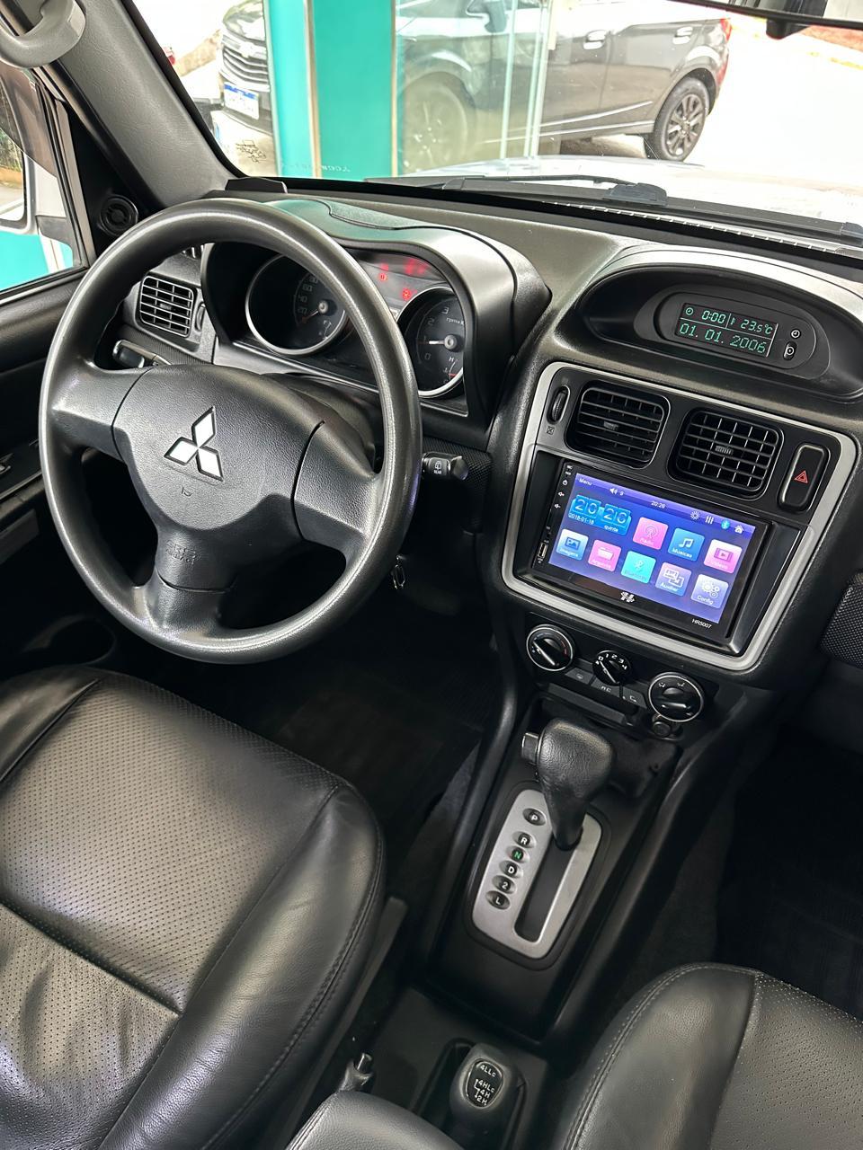 MITSUBISHI PAJERO TR4