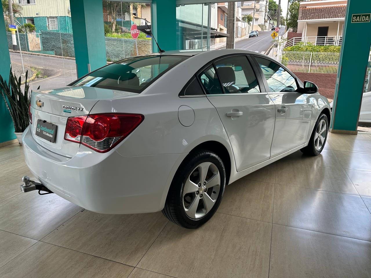 CHEVROLET CRUZE