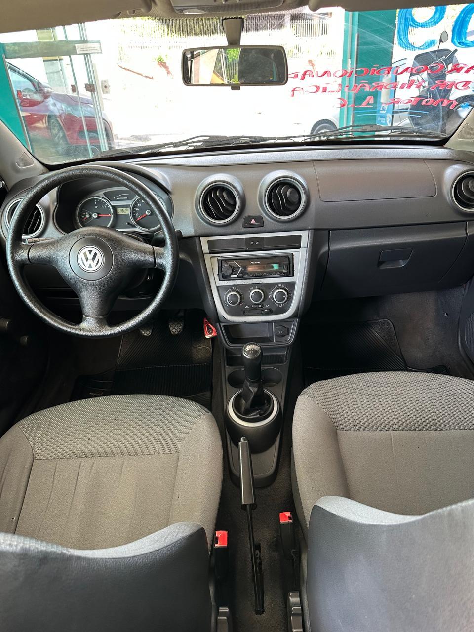 VOLKSWAGEN GOL